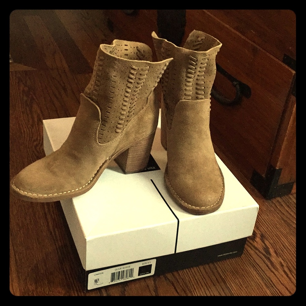 Dolce vita Landon booties